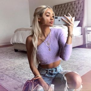 One shoulder sweater